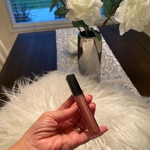 Authentic Estée Lauder sculpting gloss